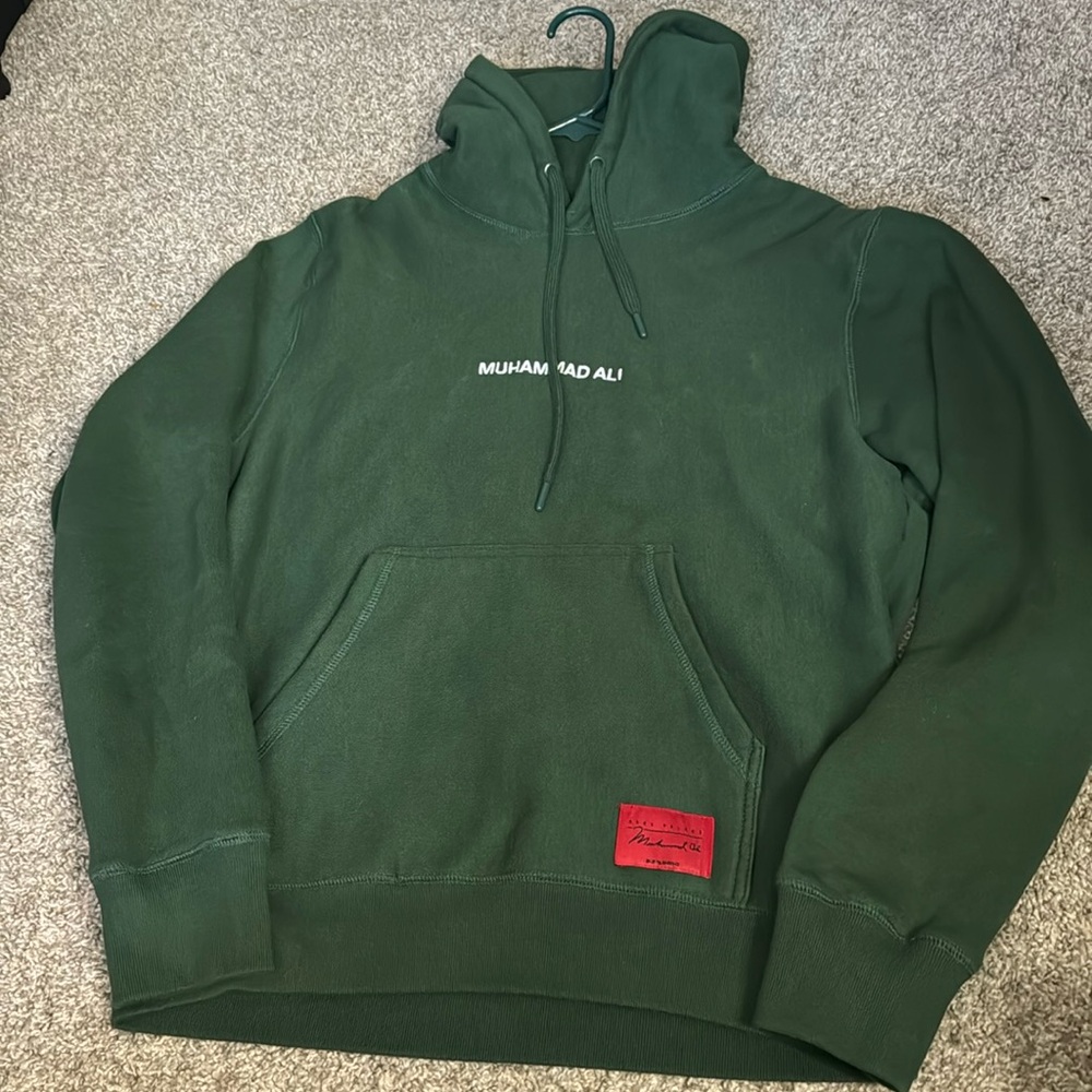 Comfy Green Muhammad Ali Sweater